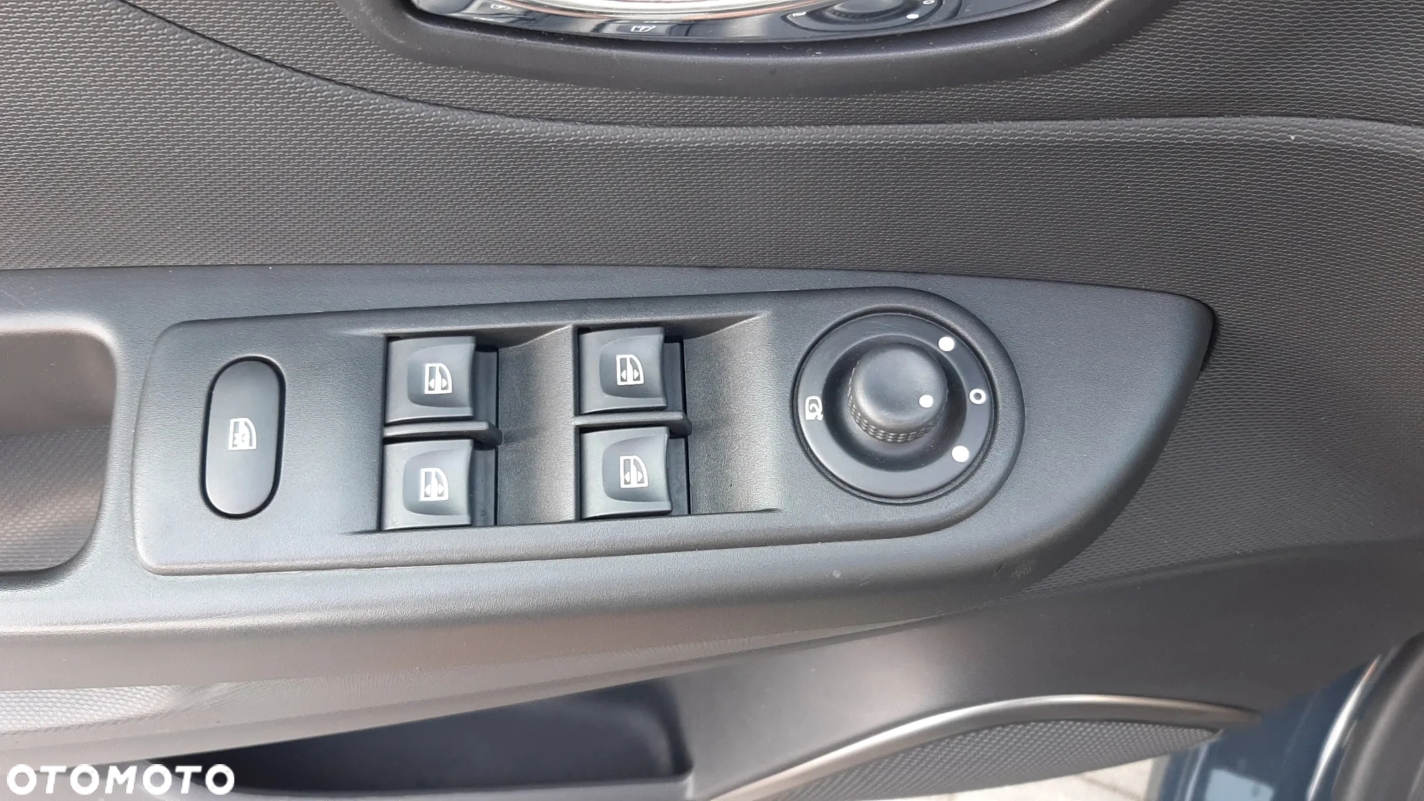 Renault Captur - 11