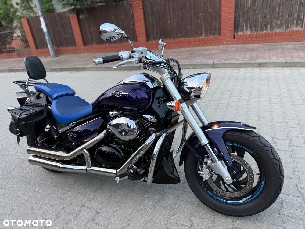 Suzuki Intruder - 3