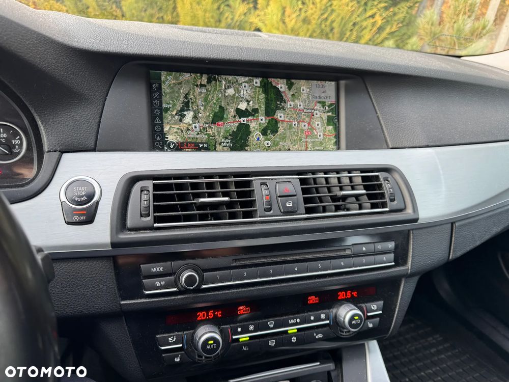 BMW Seria 5 525d - 10