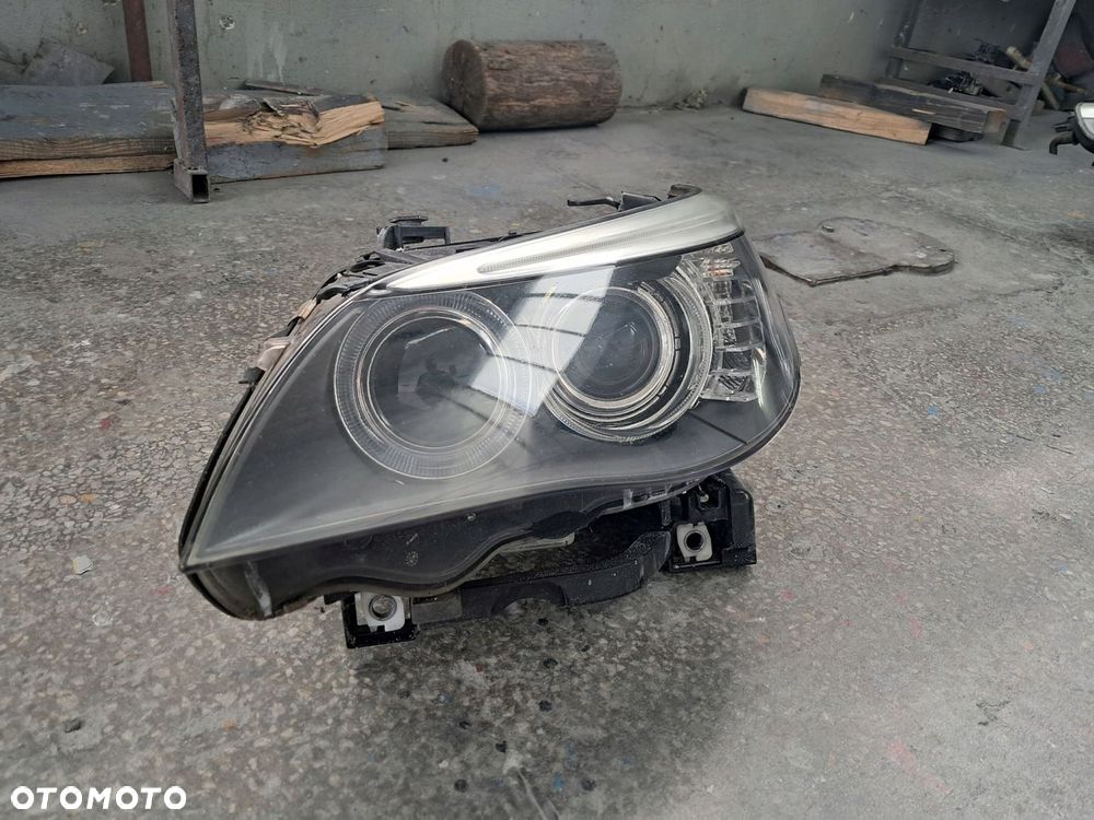 BMW 5 E60 E61 LIFT 07-10 Lampa przód lewa xenon nieskrętny 717773908 EU - 2