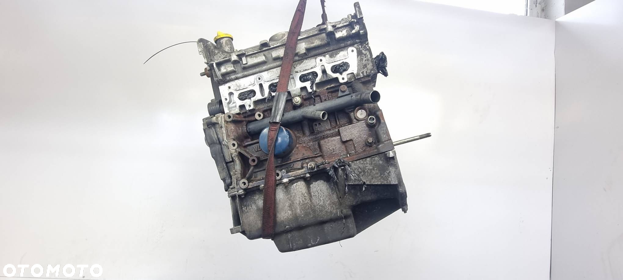 SILNIK SŁUPEK RENAULT CLIO II K4M 714 1.6 - 6