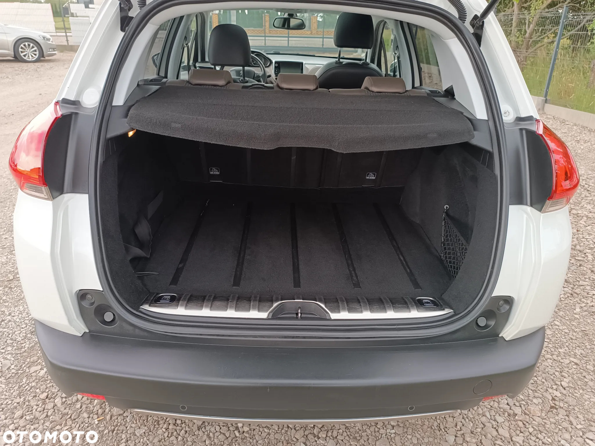 Peugeot 2008 1.2 Pure Tech GPF Active - 24