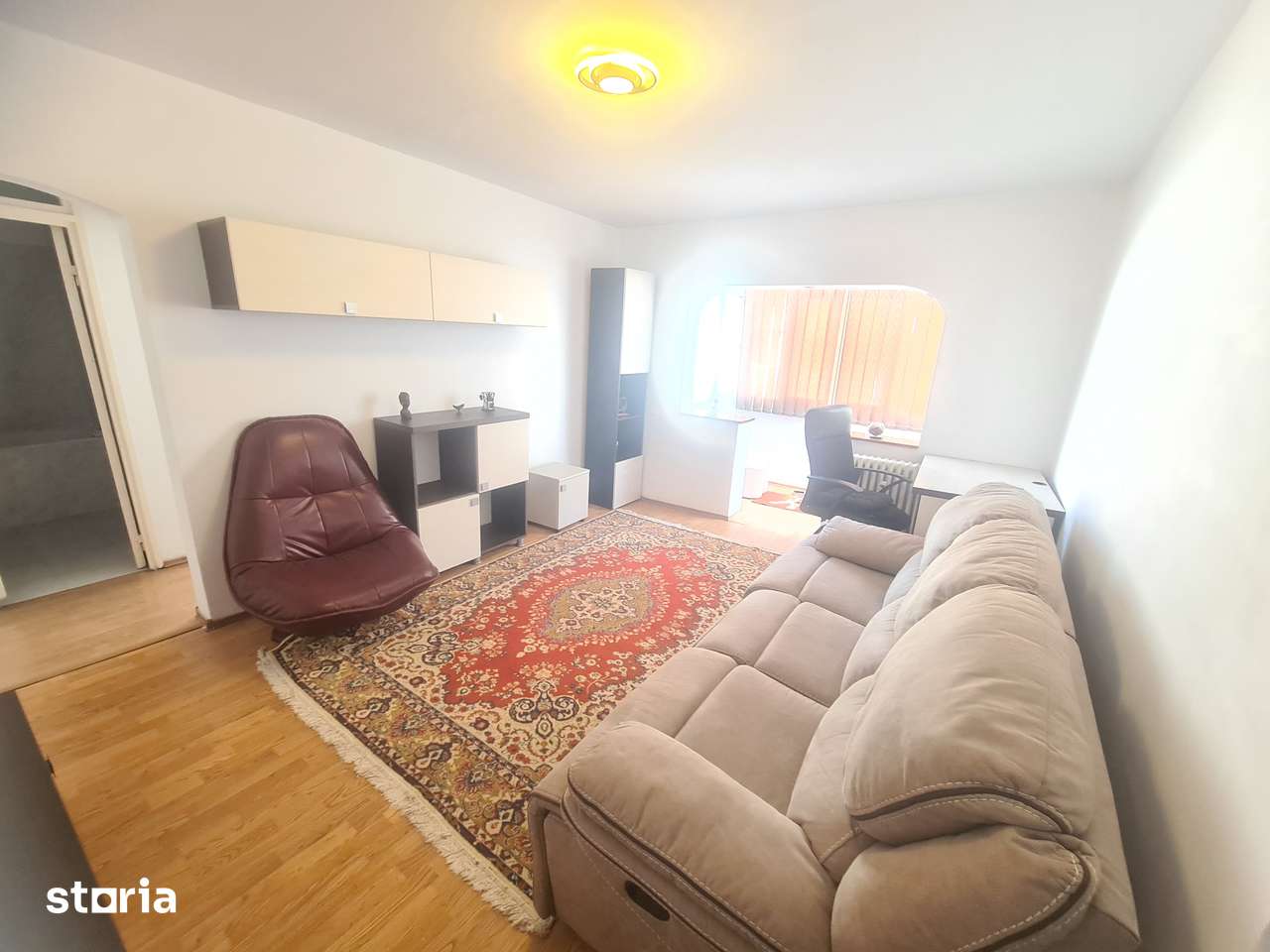 Apartament 3 camere, et.3, Orizont=Marasesti, Bacau — fotografia 1