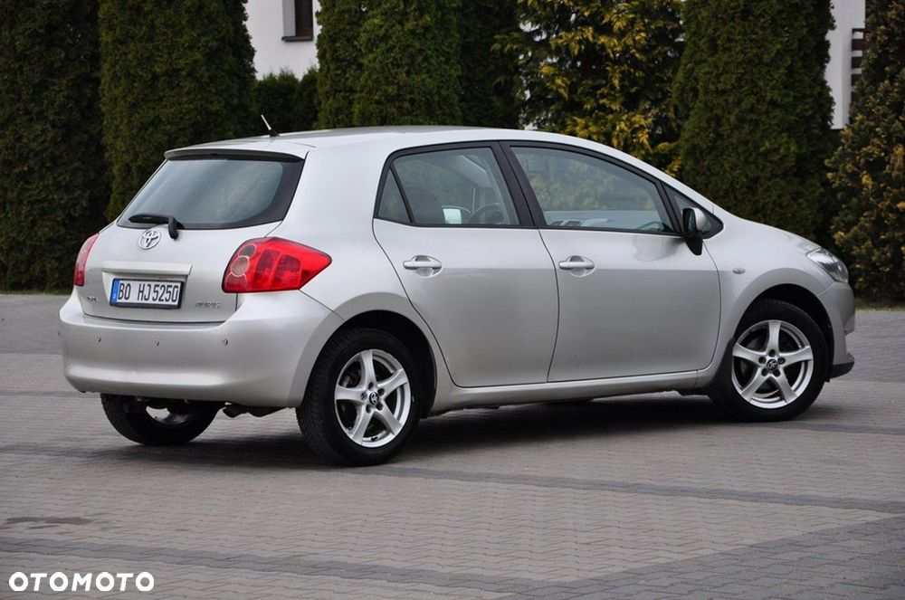 Toyota Auris - 15