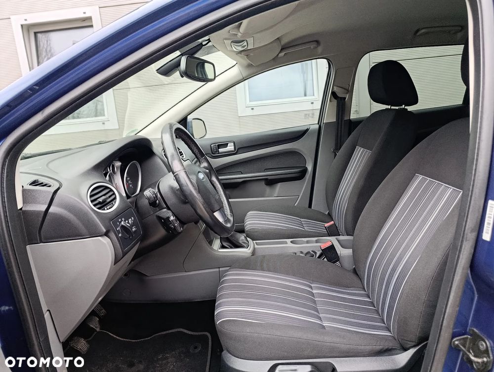 Ford Focus 1.6 16V Style - 39
