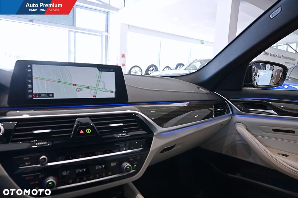 BMW Seria 5 520d xDrive - 8