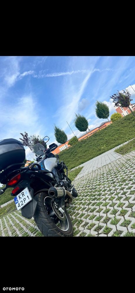 Suzuki V-STROM - 2