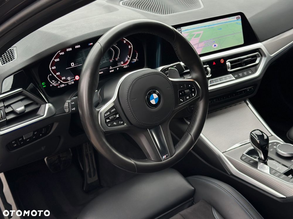 BMW Seria 3 320d M Sport sport - 10