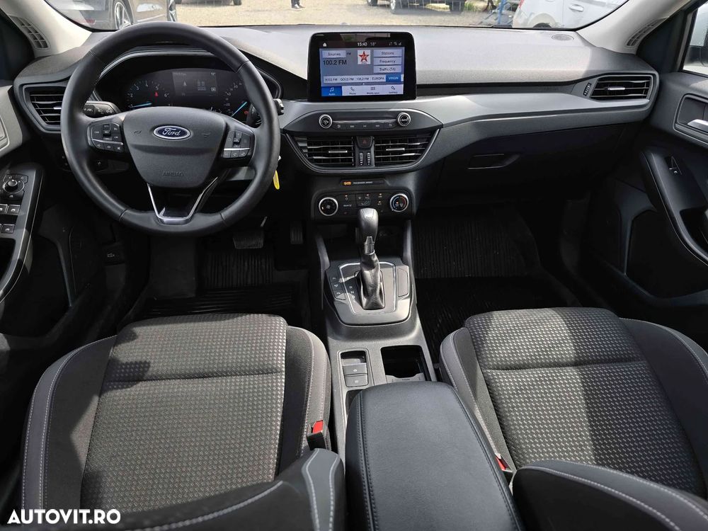 Ford Focus - 11