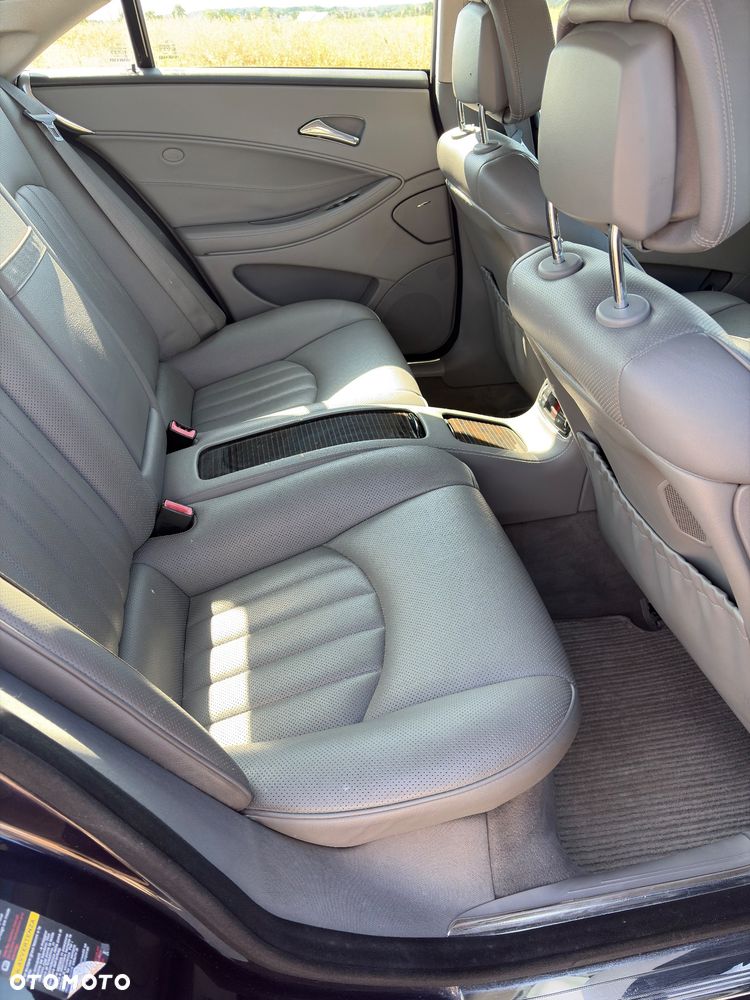 Mercedes-Benz CLS 320 CDI - 13