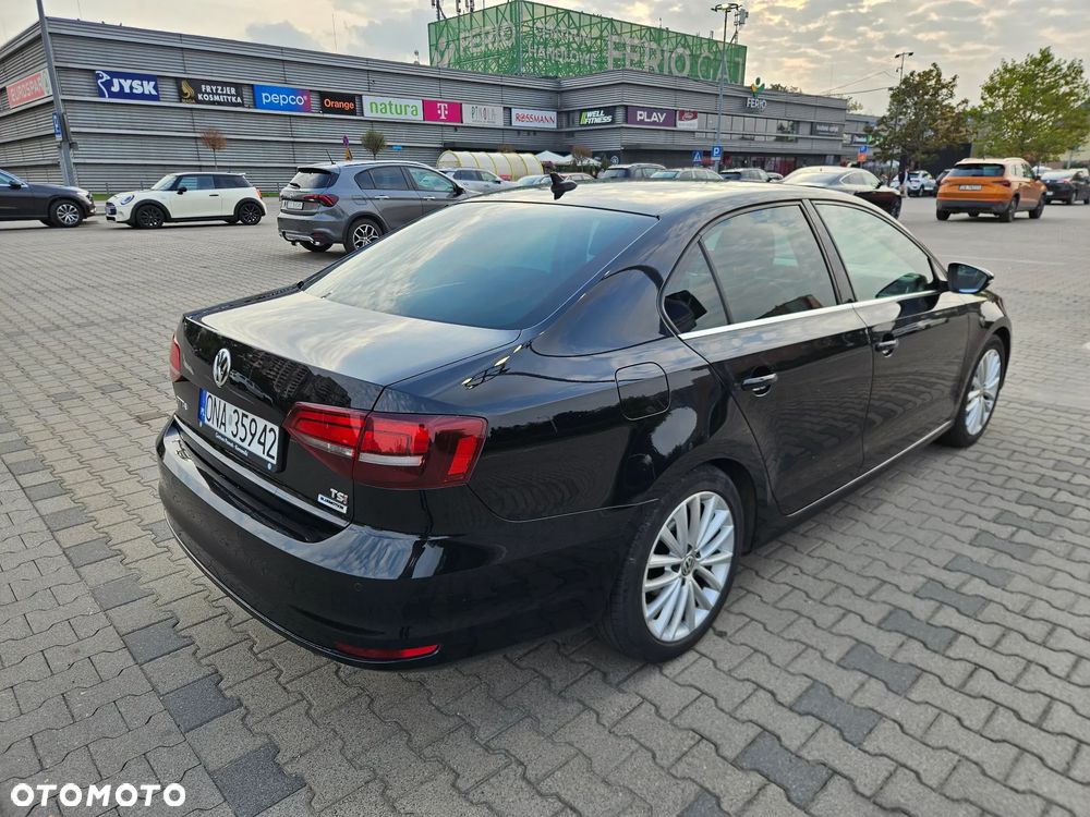 Volkswagen Jetta 1.4 TSI BMT Highline - 11
