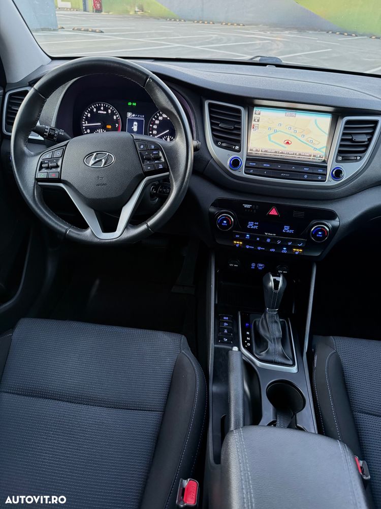 Hyundai Tucson - 11