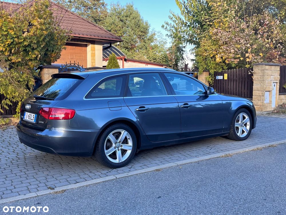 Audi A4 - 4