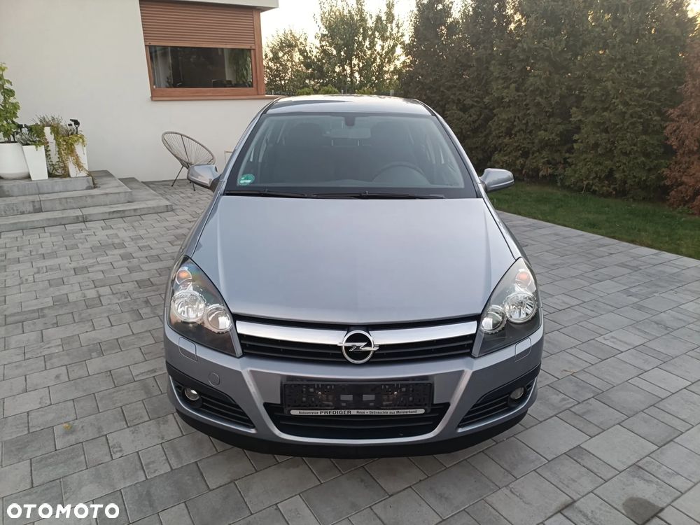 Opel Astra - 16