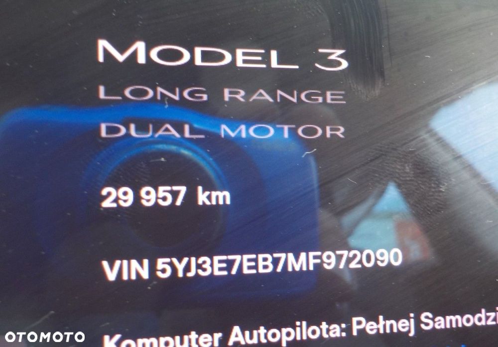 Tesla Model 3 - 24
