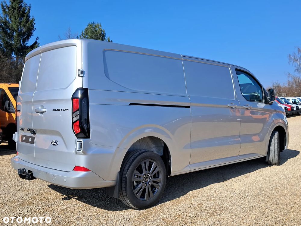 Ford Custom VAN - 8