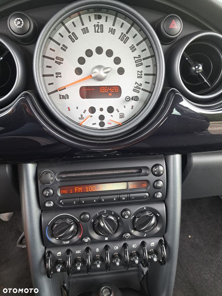 MINI ONE Seven - 21