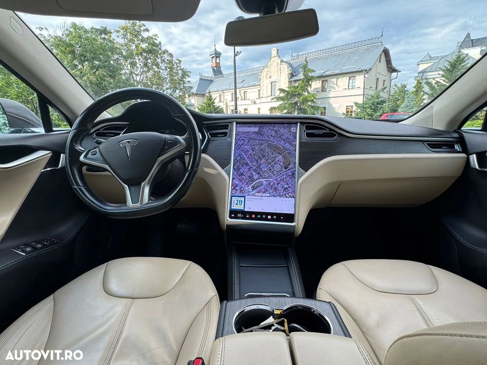 Tesla Model S 85 - 9