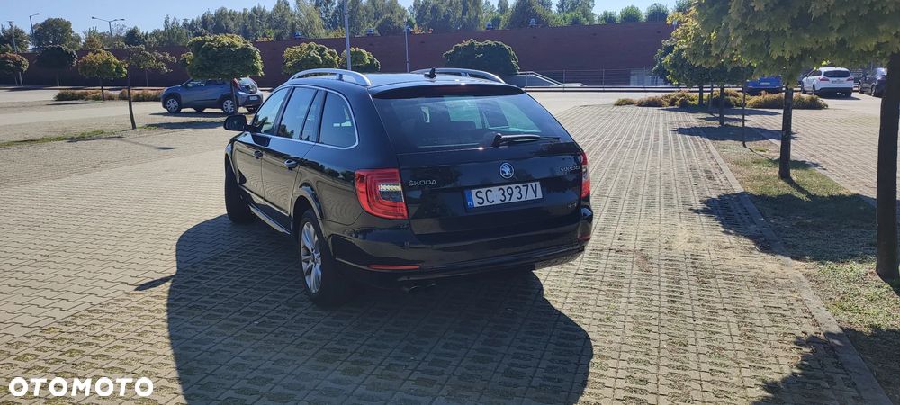Skoda Superb 2.0 TDI 4x4 Elegance DSG - 33
