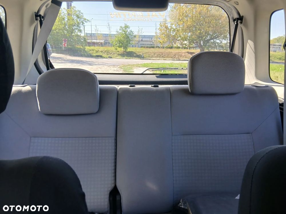 Opel Agila - 17