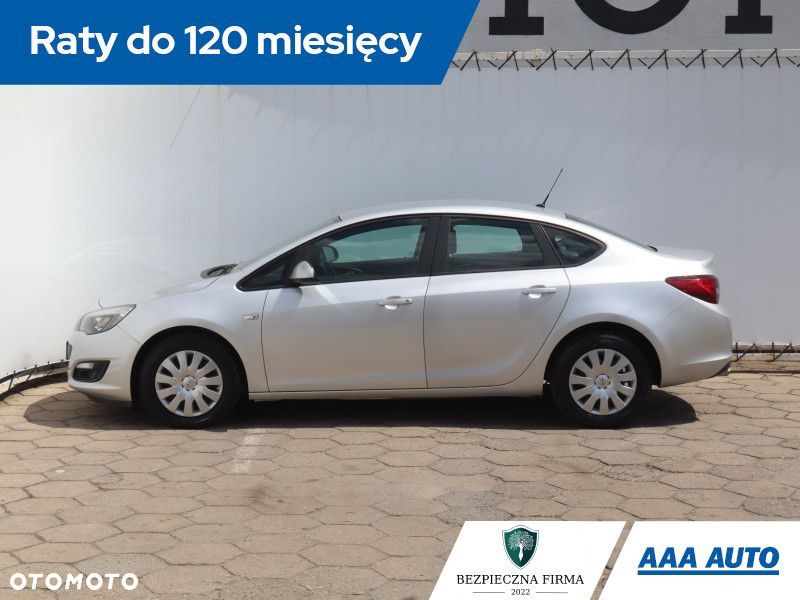 Opel Astra - 4