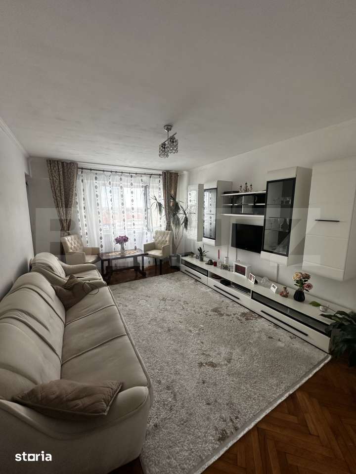 Apartament de vanzare, cu 2 camere, 60 mp, zona Micro 15 — fotografia 1