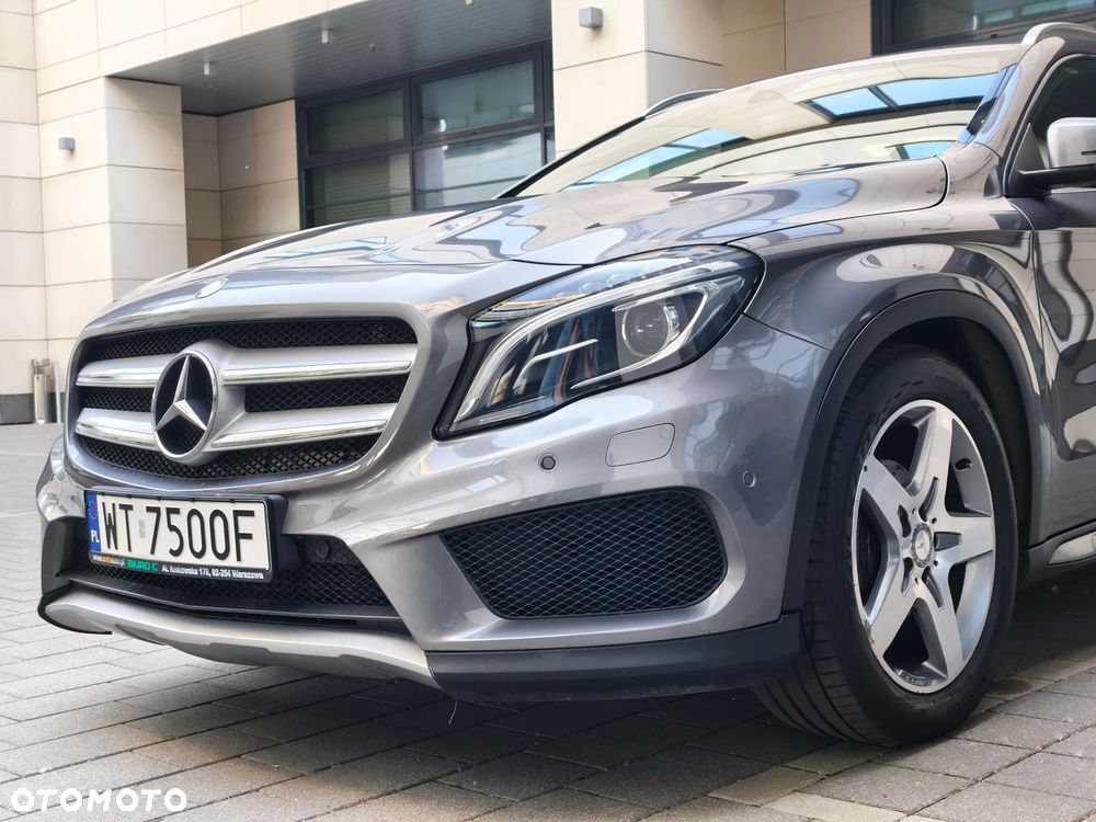 Mercedes-Benz GLA - 14