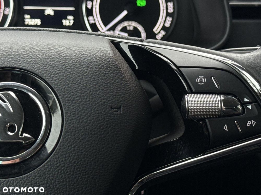 Skoda Kamiq 1.0 TSI Style DSG - 19