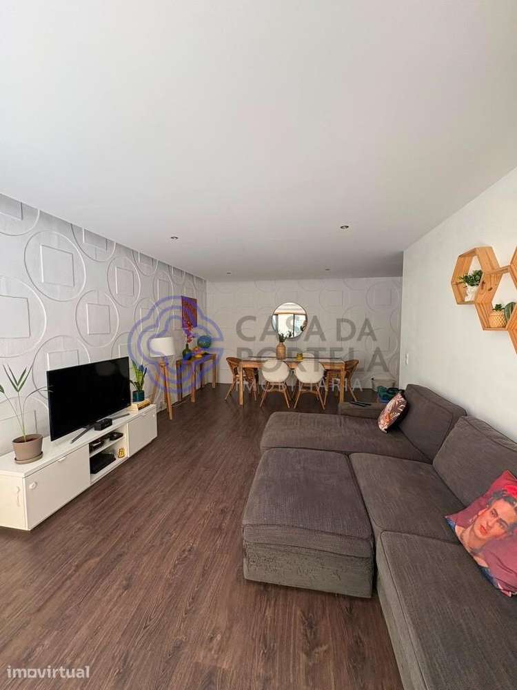 Apartamento T2 junto ao Gaia Shopping e futura linha rosa do metro - Grande imagem: 4/28