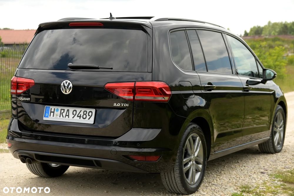 Volkswagen Touran 2.0 TDI SCR Highline - 9