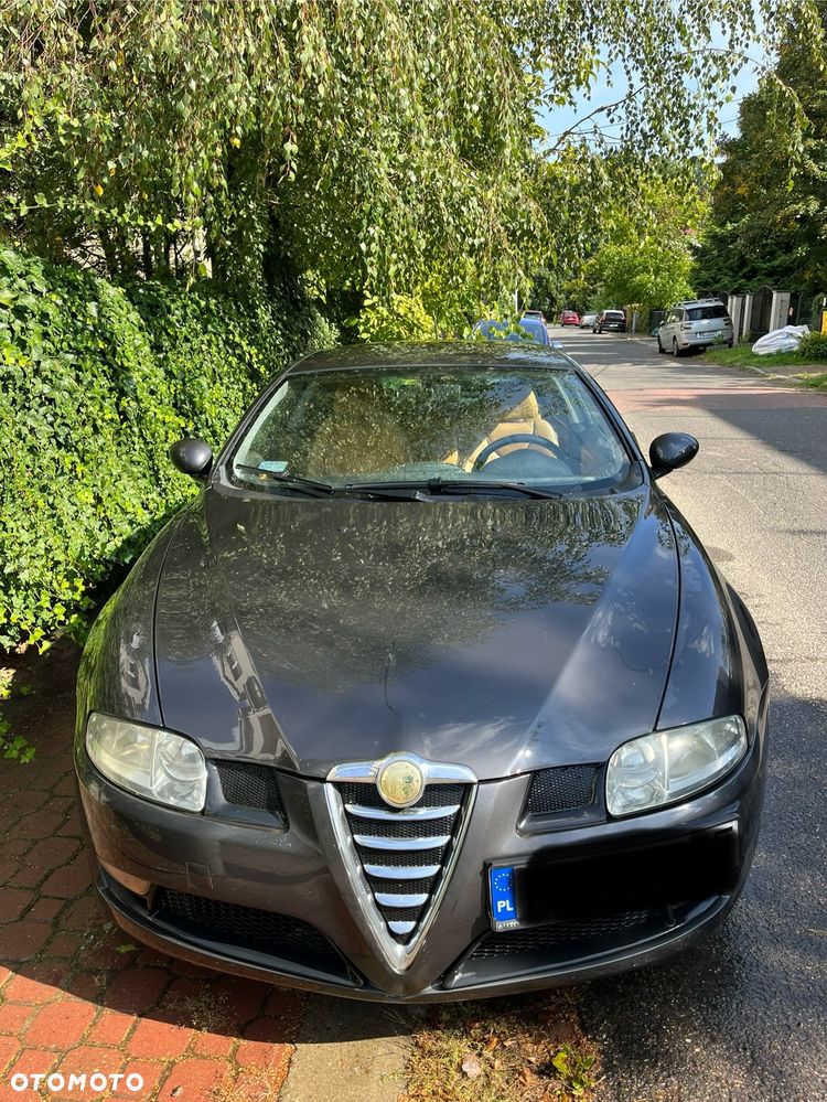 Alfa Romeo GT ver-2-0jts-distinctive - 1