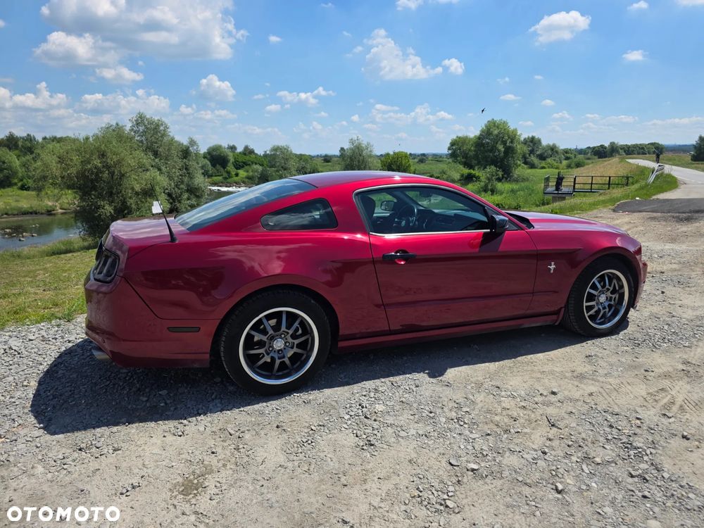 Ford Mustang 3.7 V6 - 16