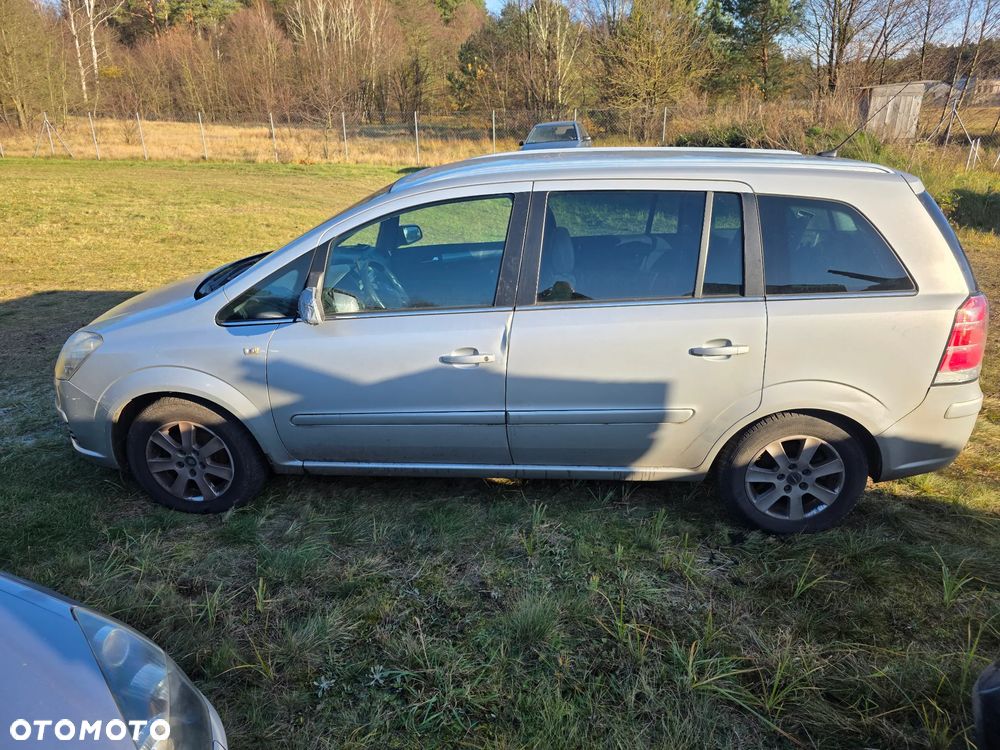 Opel Zafira 1.8 Easytronic Cosmo - 2