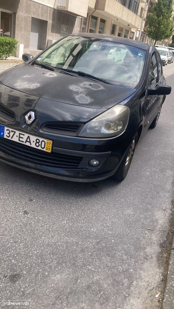 Renault Clio 1.2 16V Dynamique S - 1