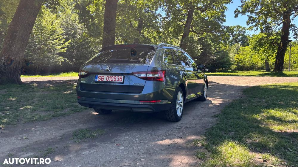 SKODA Superb 2019 — imagine 18
