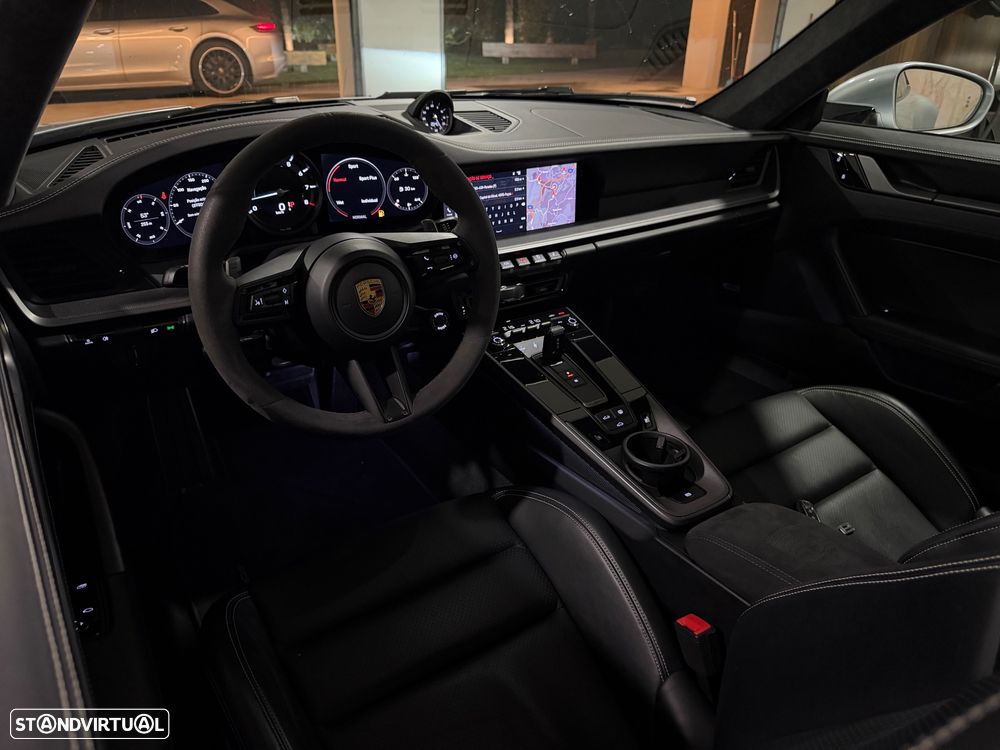 Porsche 911 (992) Carrera 4S PDK - 19