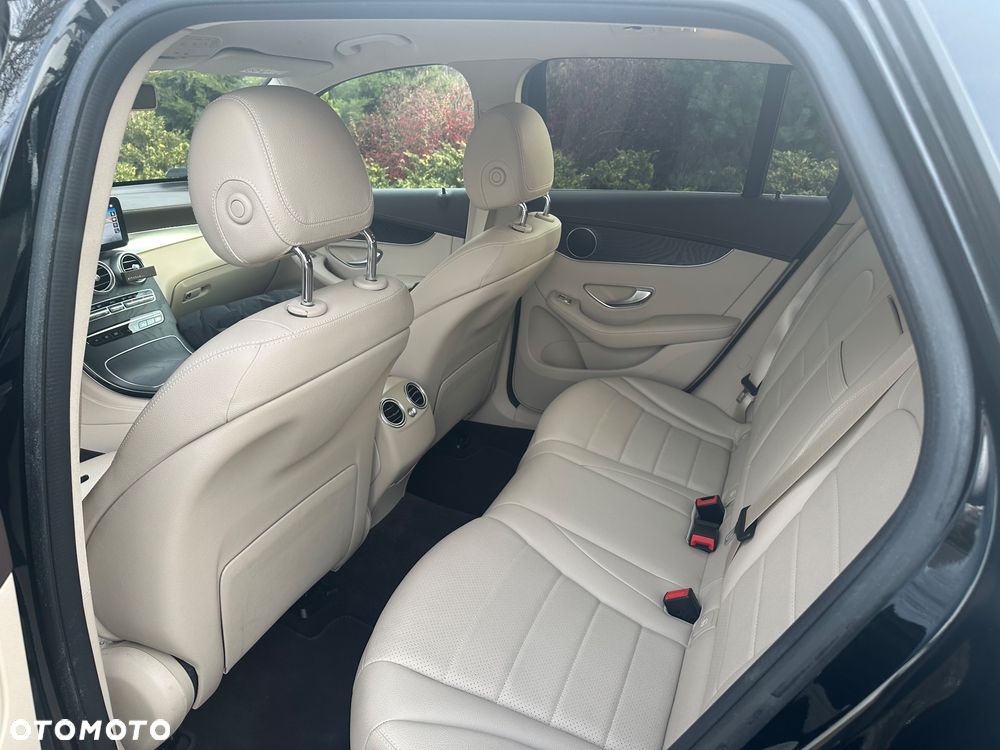 Mercedes-Benz GLC - 14