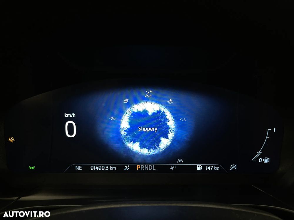 Ford Kuga 1.5 EcoBlue A8 FWD Titanium - 29