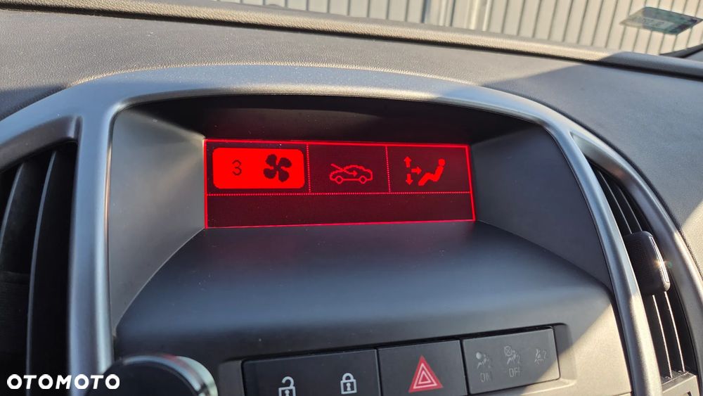 Opel Astra 1.6 Business EU6 - 26