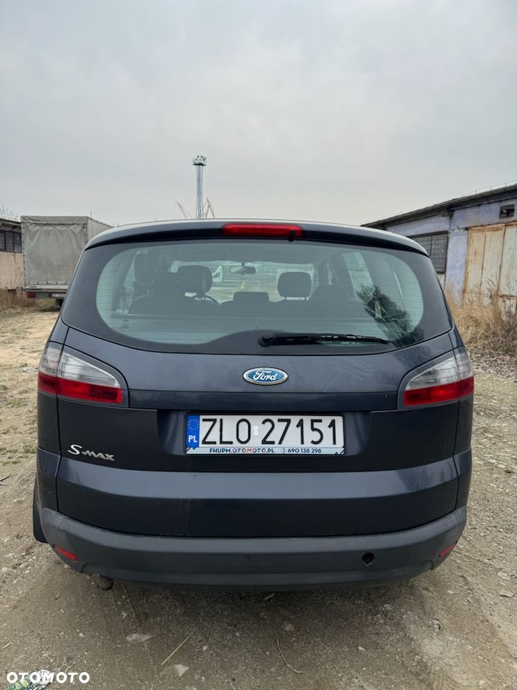 Ford S-Max - 9