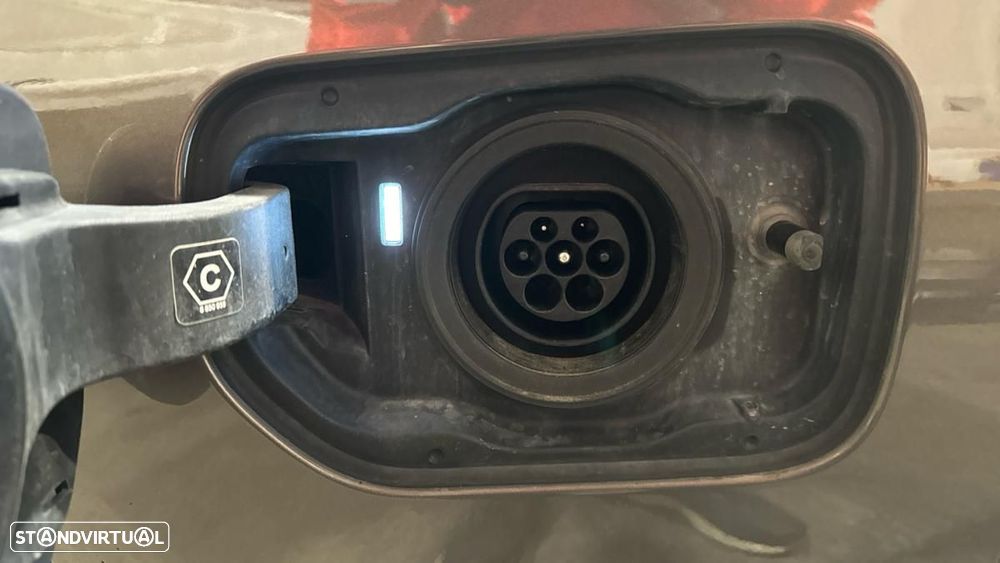 BMW 530 e Pack Desportivo M - 8