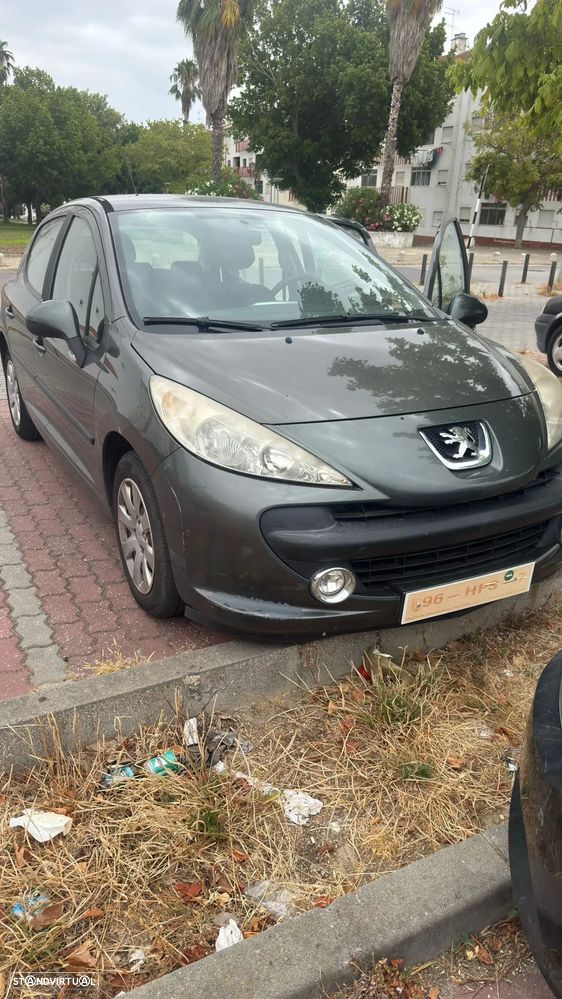 Peugeot 207 1.4 16V Trendy - 2
