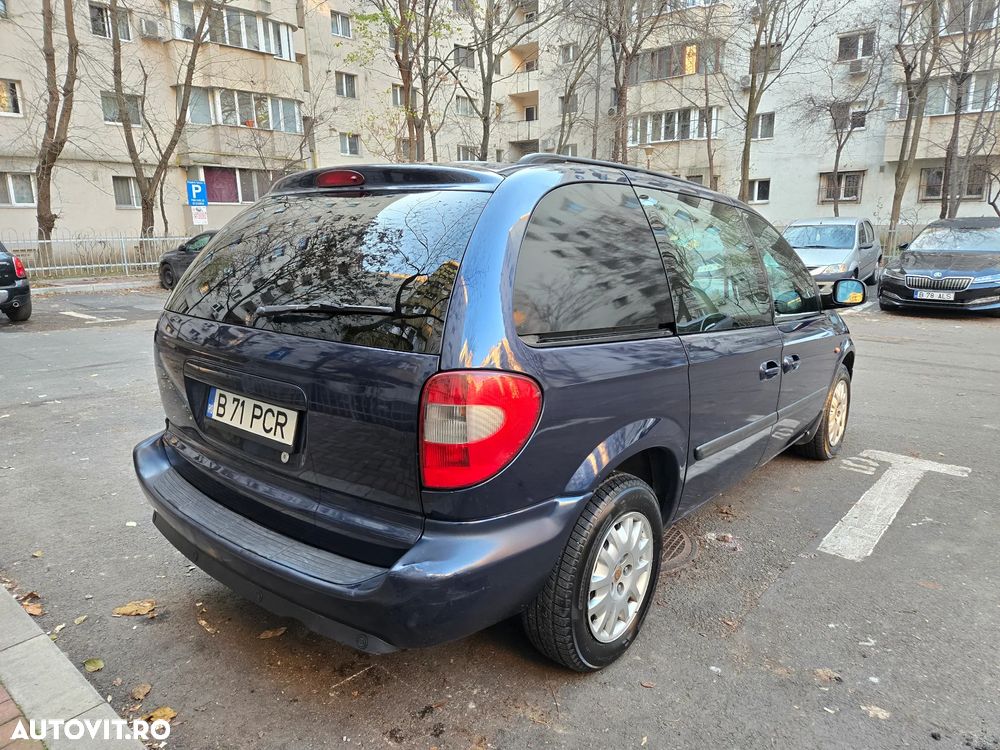Chrysler Voyager 2.8L TD LX aut - 3