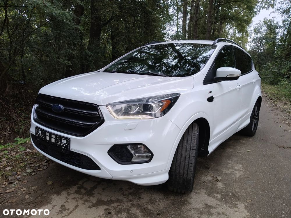 Ford Kuga 2.0 TDCi 2x4 ST-Line - 22