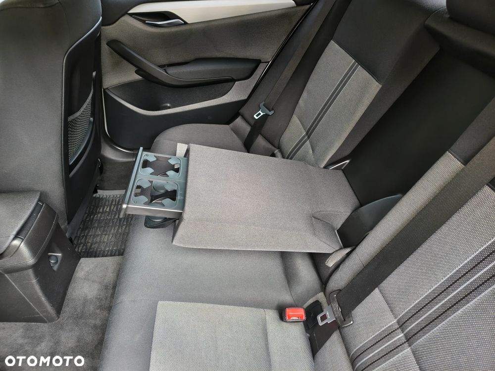 BMW X1 sDrive18d - 22