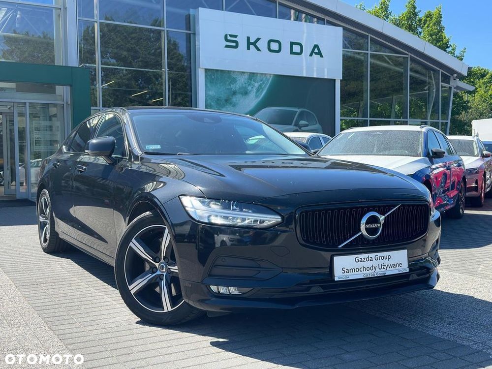 Volvo S90 - 1