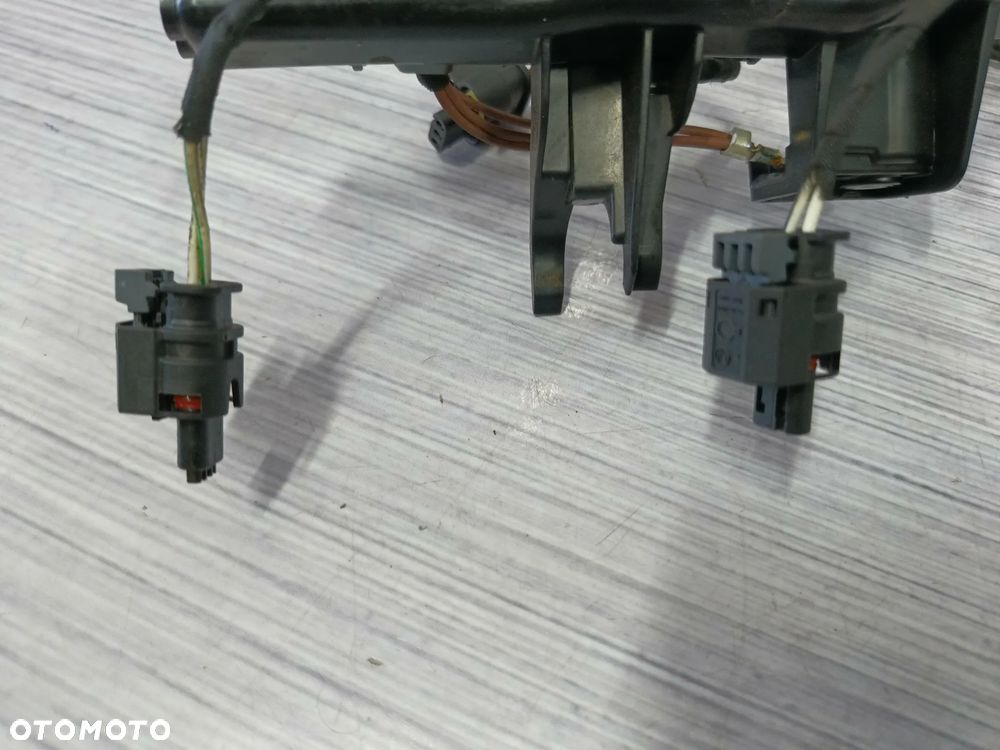 BMW F39 F45 MINI F55 F56 Wiązka wtryskiwaczy 8678974 - 5
