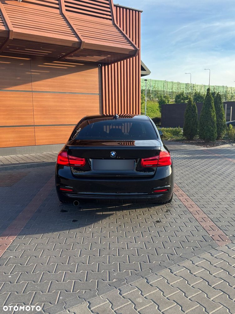 BMW Seria 3 318i Sport Line - 6