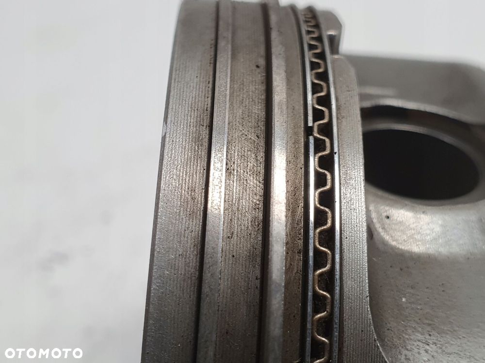 KORBOWÓD Mini Cooper R50 R53 1.6 16V TŁOK W10B16A - 16
