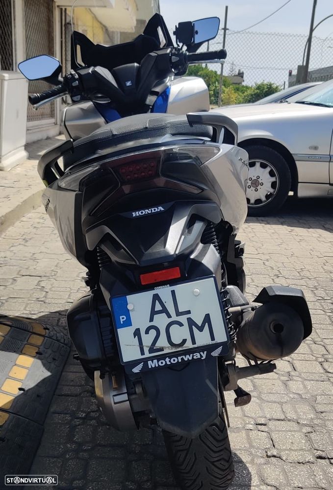 Honda Forza 125 - 9